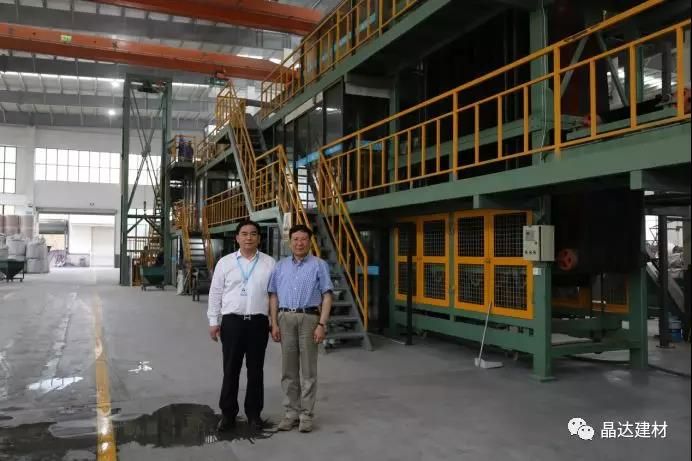 15833870705119095yjw.jpg 瀝青瓦3.jpg